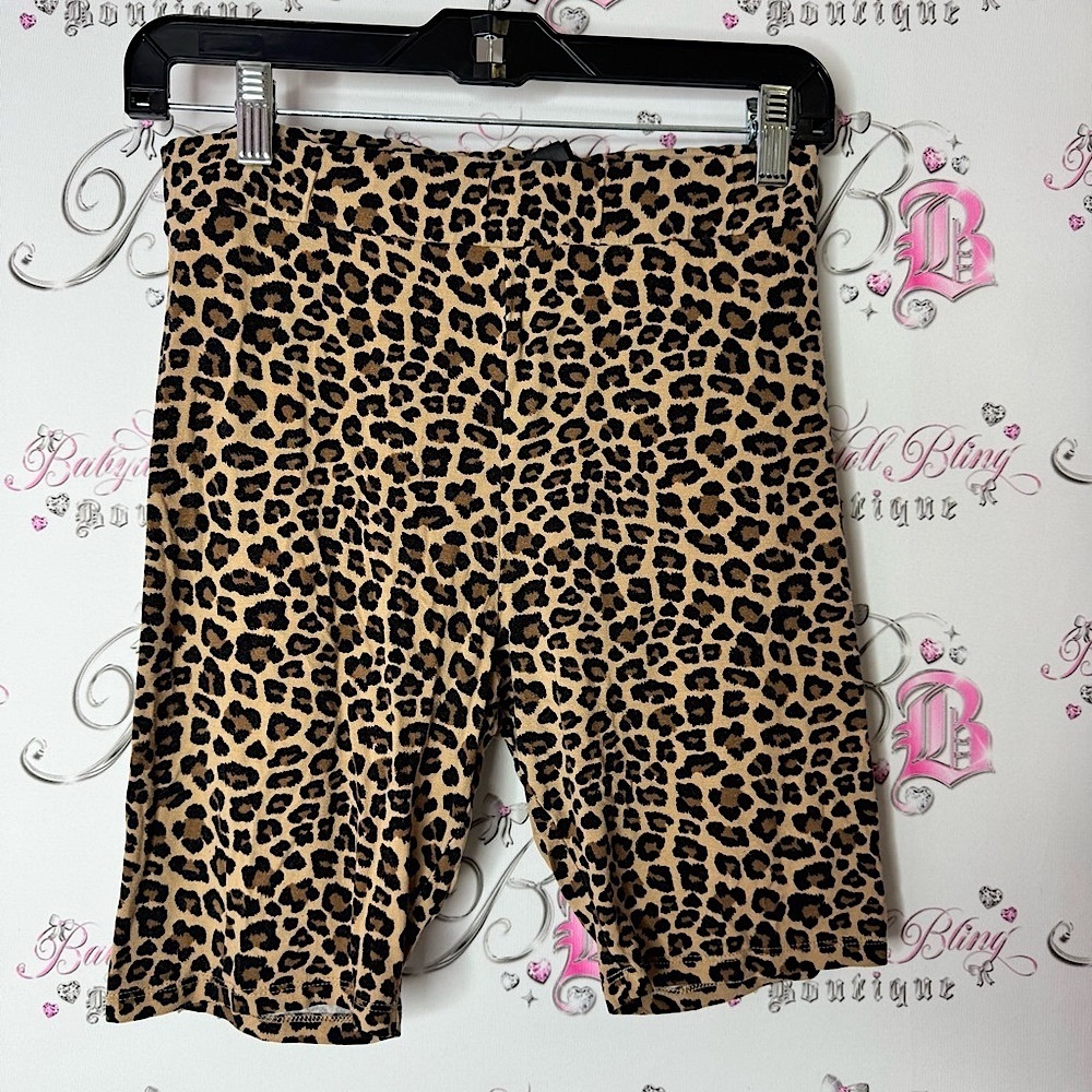 Divided shorts stretchy cheetah 🐆 Leopard Print bike long Shorts